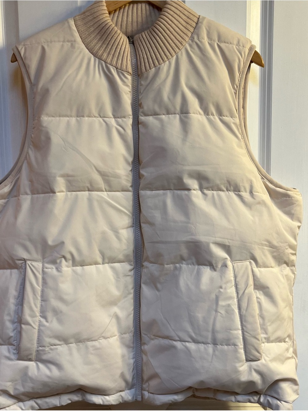 MODERN SUPPLY Vest -S
Down Puffer & Cable Knit